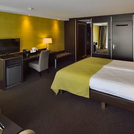 Der Valk 's-hertogenbosch - 4* Вюгт