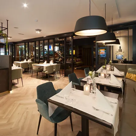 호텔 반 데르 발크 스헤르토헨보스 - 부흐트