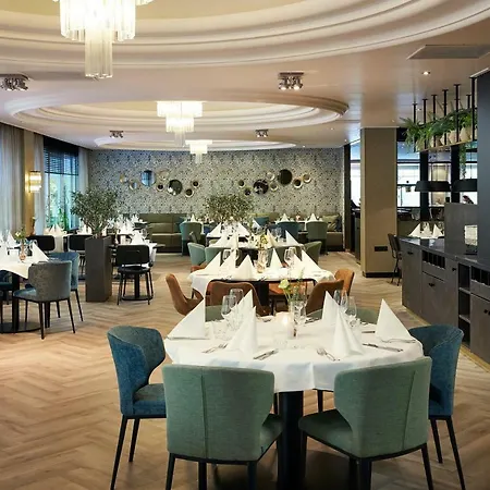Отель Der Valk 's-hertogenbosch - 4*