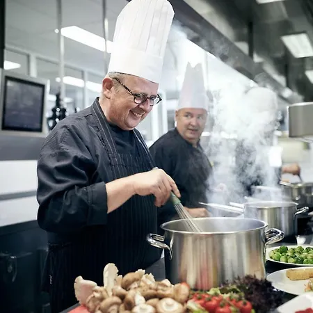 Отель Der Valk 's-hertogenbosch - Вюгт