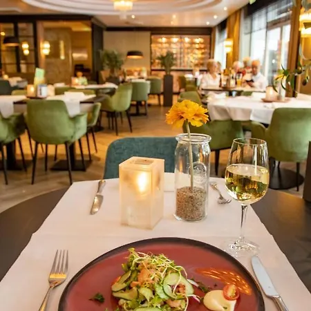 Der Valk 's-hertogenbosch - Вюгт