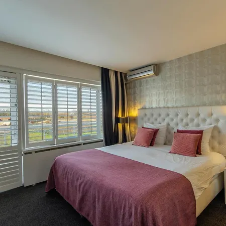 Otel Der Valk 's-hertogenbosch - 4*